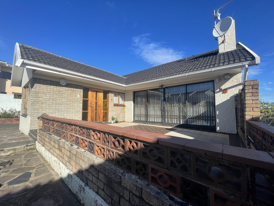 4 Bedroom Property for Sale in Braelyn Heights Eastern Cape